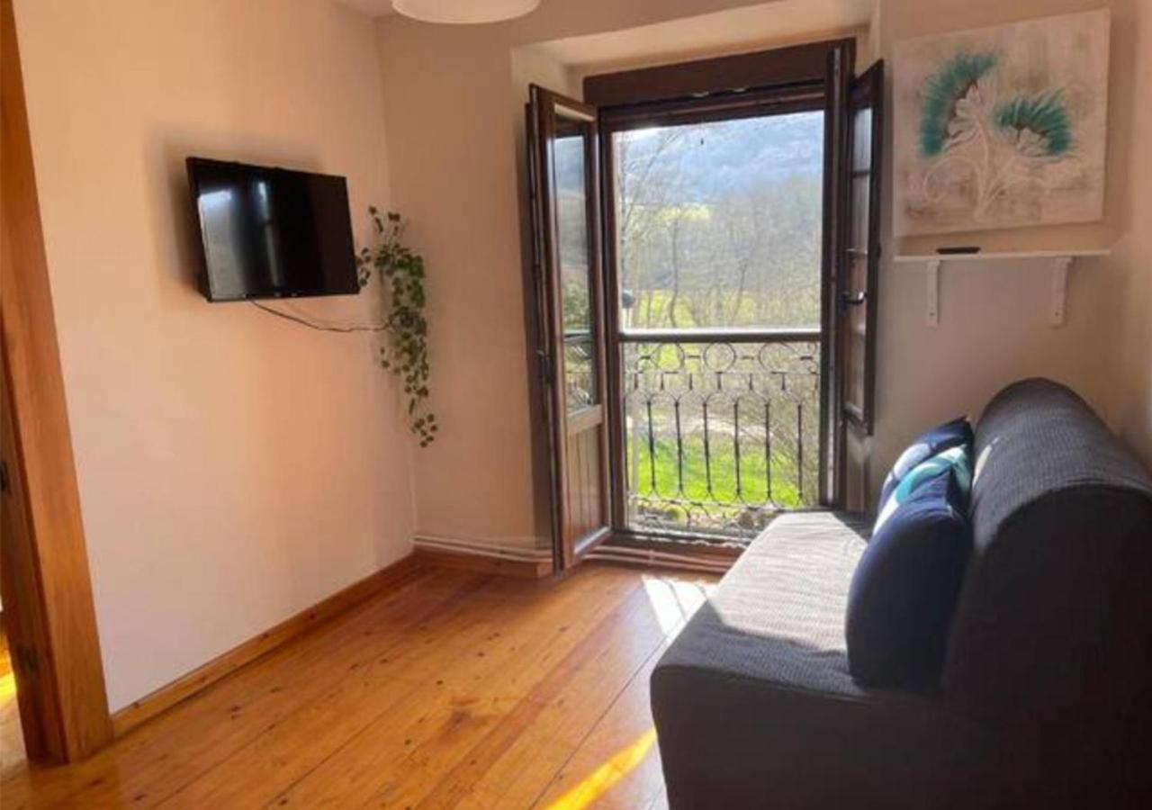 فيلا Pantin Corao Casa Rural Onís المظهر الخارجي الصورة